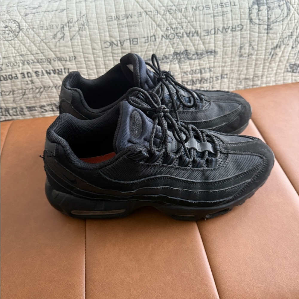 Nike Black Sneakers Air Max 95 Style